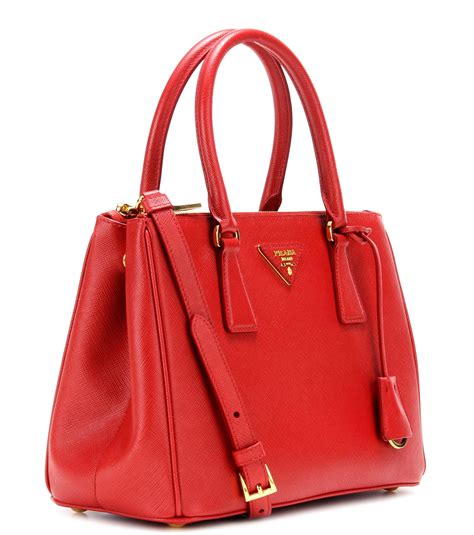 Prada bags for Women 